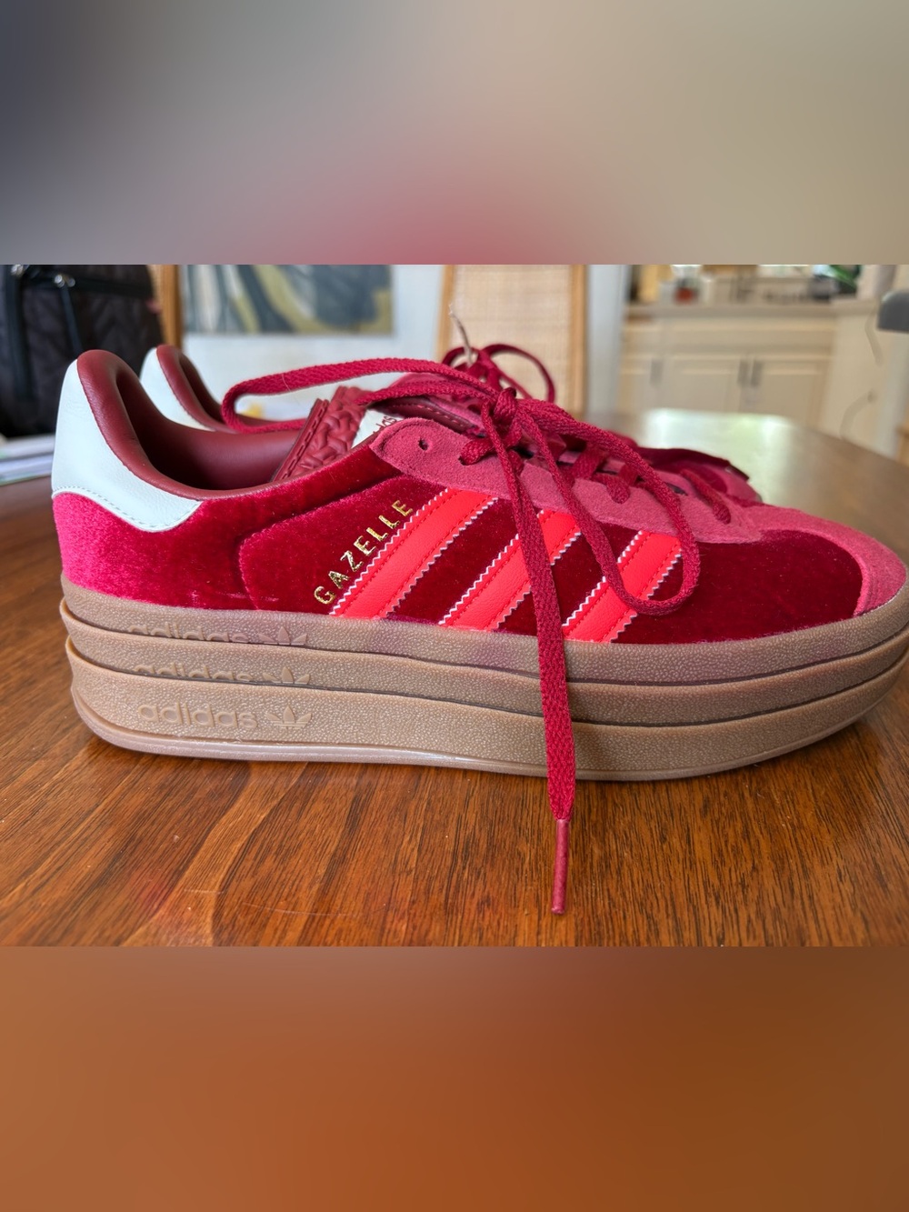 NWT adidas Gazelle Women's Suede Platform Sneakers in Red with Pink Stripes
